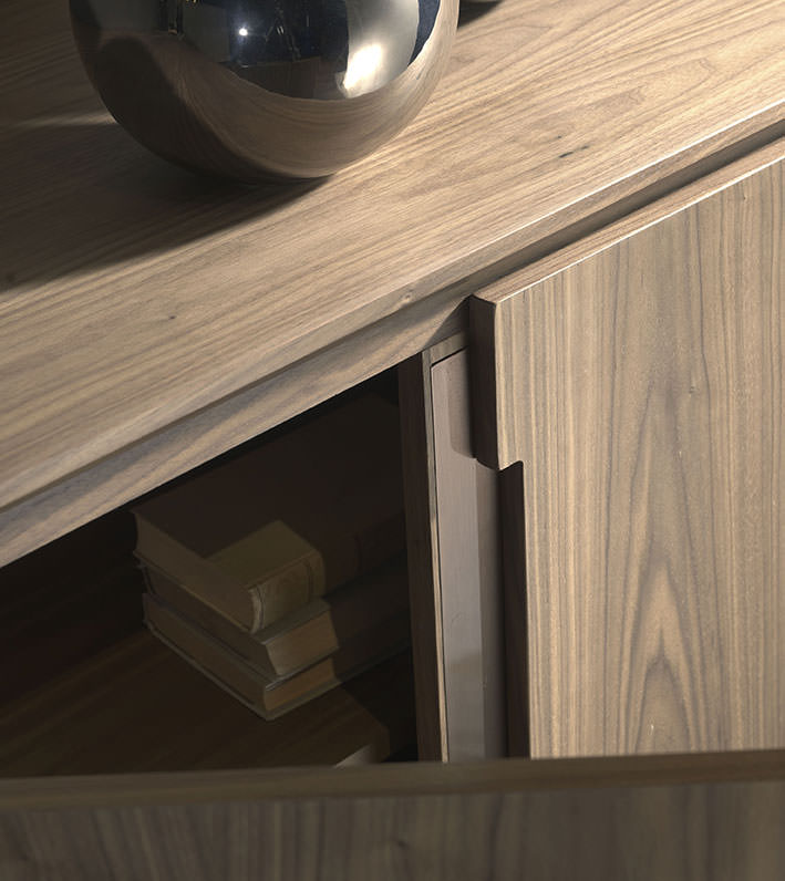 CREDENZA LEONARDO - NOCE MASSELLO A 4 ANTE