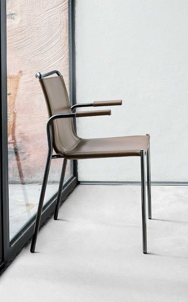 SEDIA CON BRACCIOLI - SHAPE