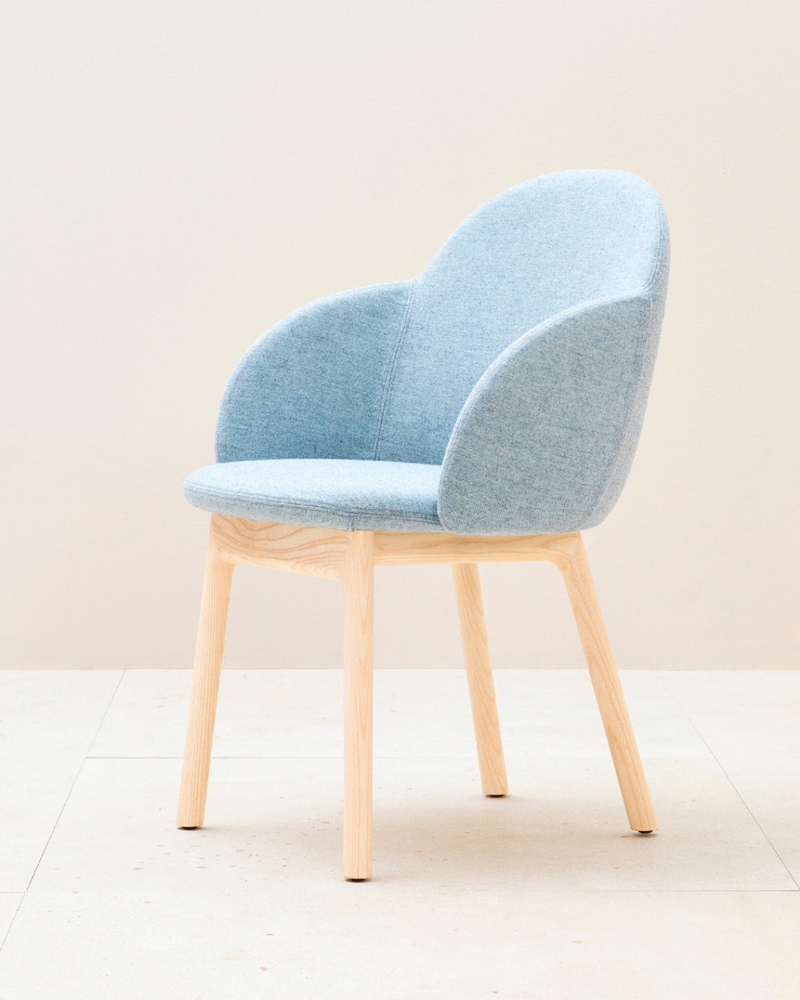 SEDIA IOLA WITH ARMREST