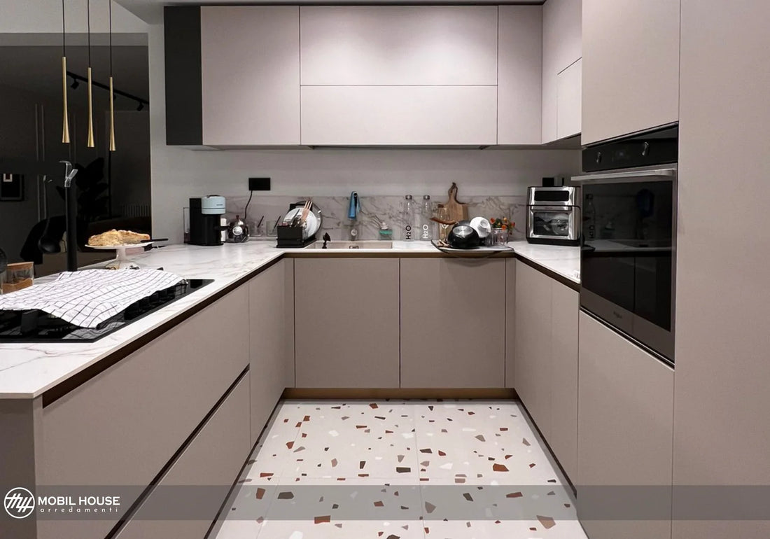 Cucina componibile su misura in Technomat e Dekton